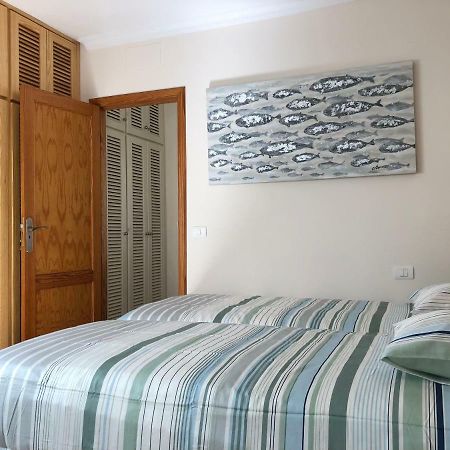 Apartamentos El Faro بْوُرتو ناوُس المظهر الخارجي الصورة