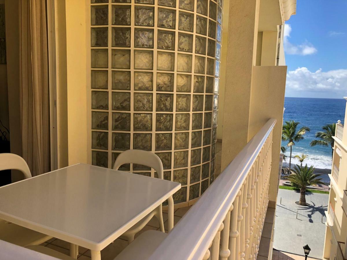 Apartamentos El Faro بْوُرتو ناوُس المظهر الخارجي الصورة